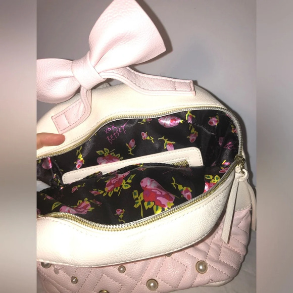 Betsey Johnson Bow Pink White Pearl Backpack - Picture 5 of 15